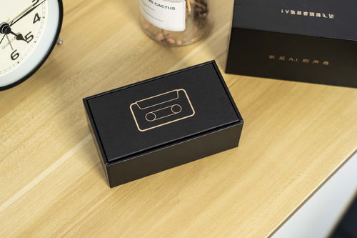 訊飛智能錄音筆a1圖賞 復(fù)古磁帶造型,支持10個(gè)語(yǔ)種轉(zhuǎn)寫(xiě)